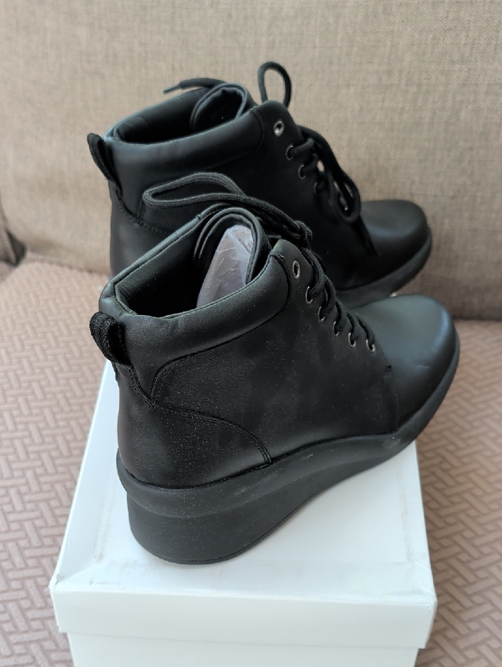 Abeo Passage Black Lace-Up Ankle Boots NIB - Picture 4 of 9